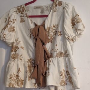 Tie-Front Floral Peplum Blouse in Cream and Tan
